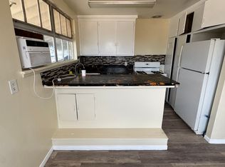 13681 Yakima Rd APT 4, Apple Valley, CA 92308