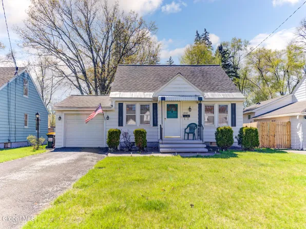 1832 Van Cortland Street, Schenectady, NY 12303