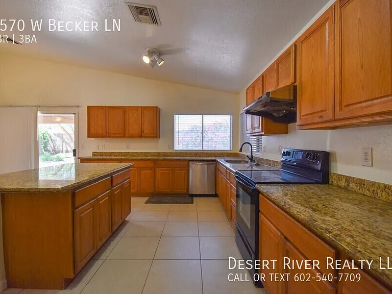 5570 W Becker Ln — Photo 8