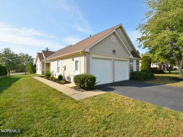 2602 Meadow Lake Drive, Toms River, NJ 08755
