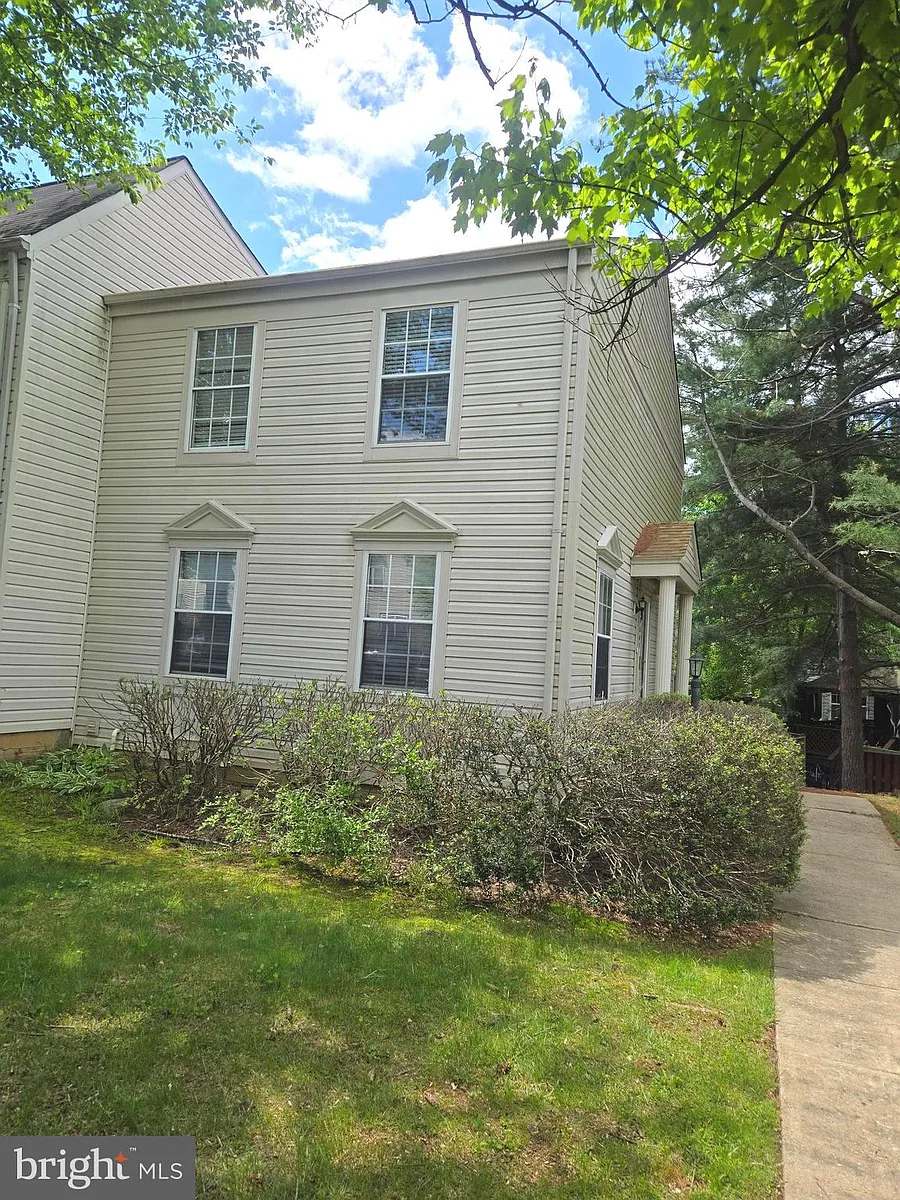 Building Photo - 14601 Devereaux Ter