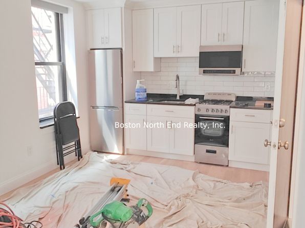 130 Salem St #1