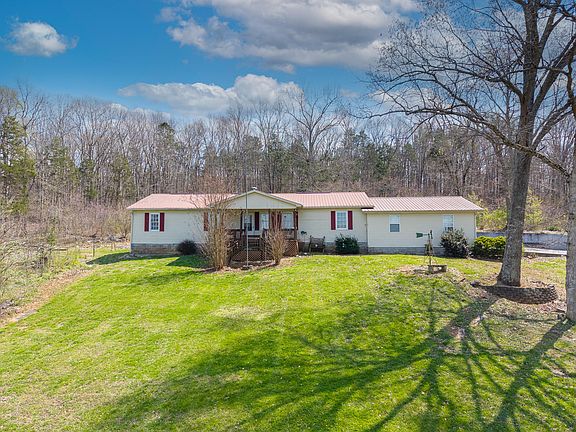 2nd image of 545 Lewis Bray Rd