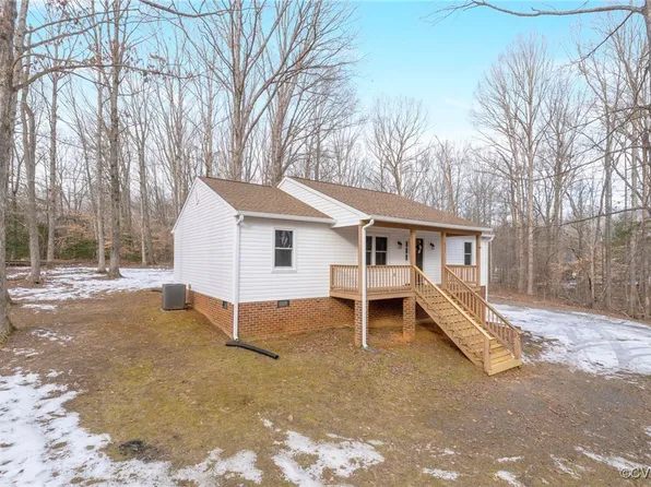 2193 Diggstown Rd, Bumpass, VA 23024