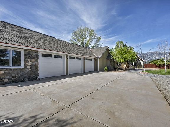 5th image of 1097 Meadowlark Cir