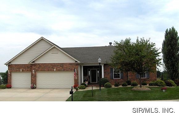 1st image of 208 Somerset Dr