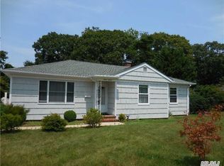 58 Wilmarth Ave, Greenport, NY 11944