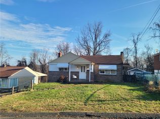 10816 Highpoint Dr, Pittsburgh, PA 15235