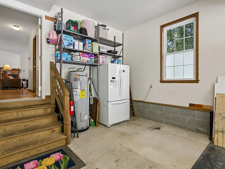 7976 Laura Ann Ln — Photo 38