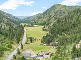 4546 Navarre Coulee Rd, Chelan, WA 98816