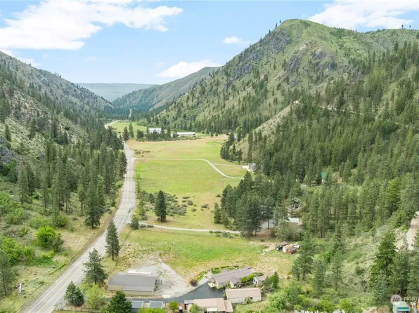 4546 Navarre Coulee Road, Chelan, WA 98816