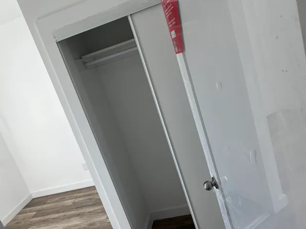 1411 S Burlington Ave, Los Angeles, CA 90006