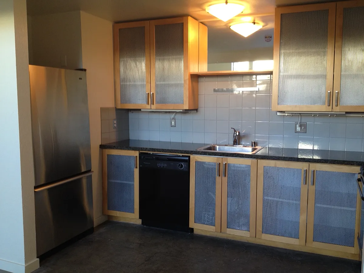 Building Photo - 309 4th St #118