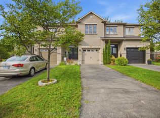 718 Percifor Way, Ottawa, ON K1W 0E4