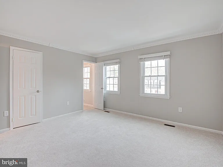 10332 Mockingbird Pond Ct — Photo 18
