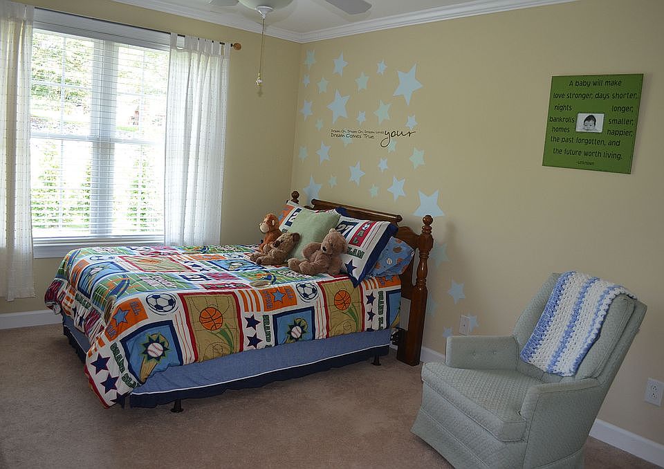 Upstairs Bedroom 3