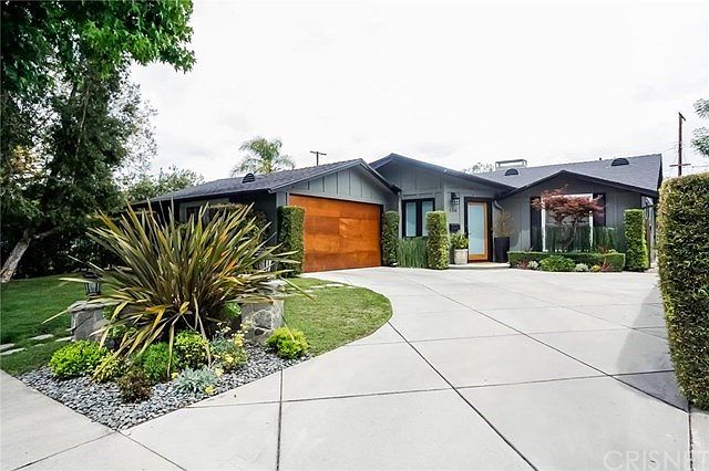 1st image of 5316 Ventura Canyon Ave