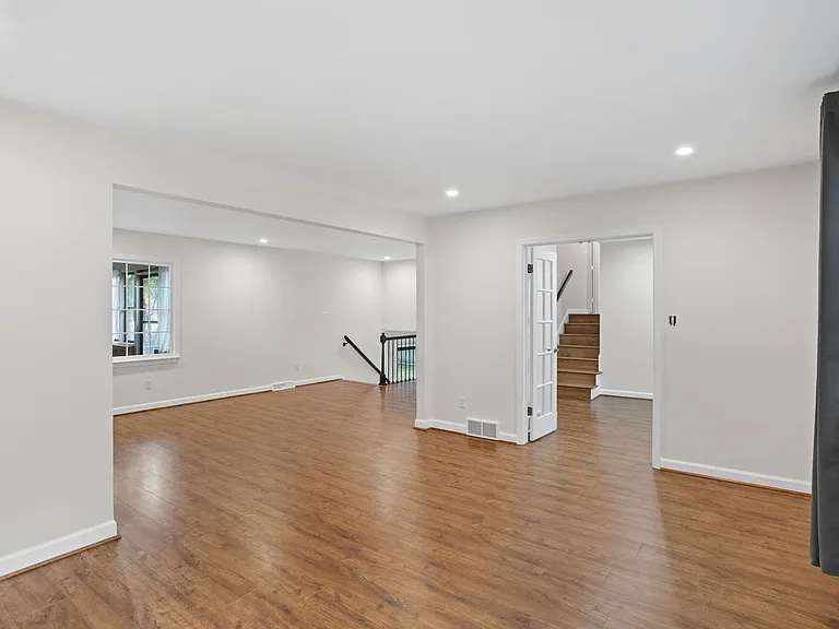 5024 Timbrook Ln — Photo 13