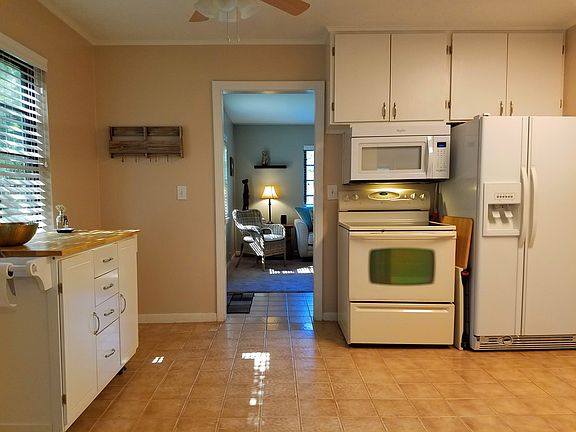 4th image of 4311 Obispo St