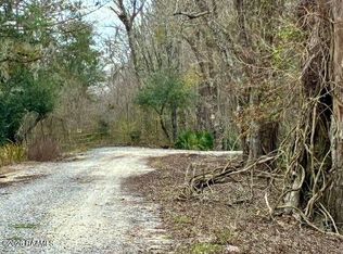 11 Teche Lake Rd, New Iberia, LA 70563
