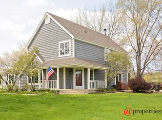 20 Thornfield Ln, Hawthorn Woods, IL 60047