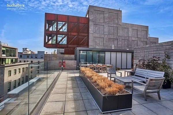 Rented by Sotheby's International Realty | media 41