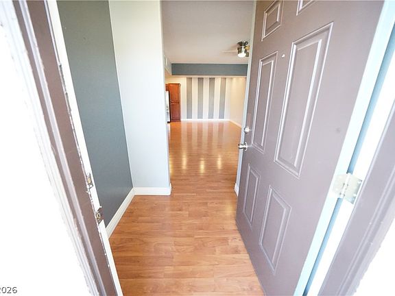 5th image of 2291 W Horizon Ridge Pkwy Unit 4220