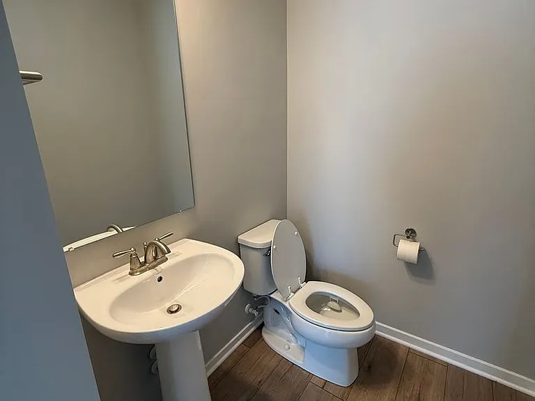 6053 Miranda Ln — Photo 8