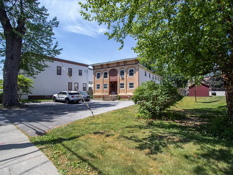 76 Meadow St #D — Photo 40