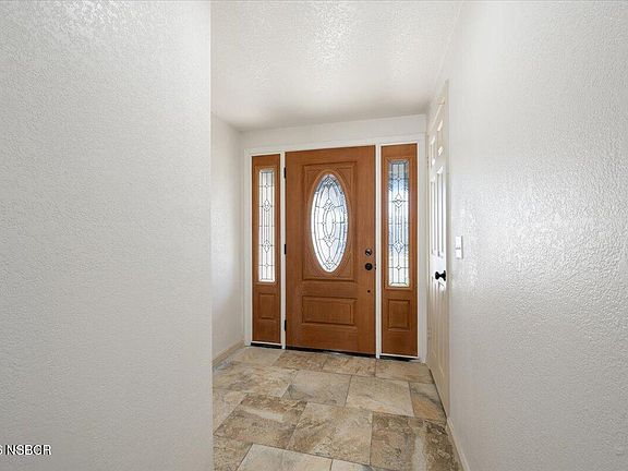 4th image of 1981 Olive Dr