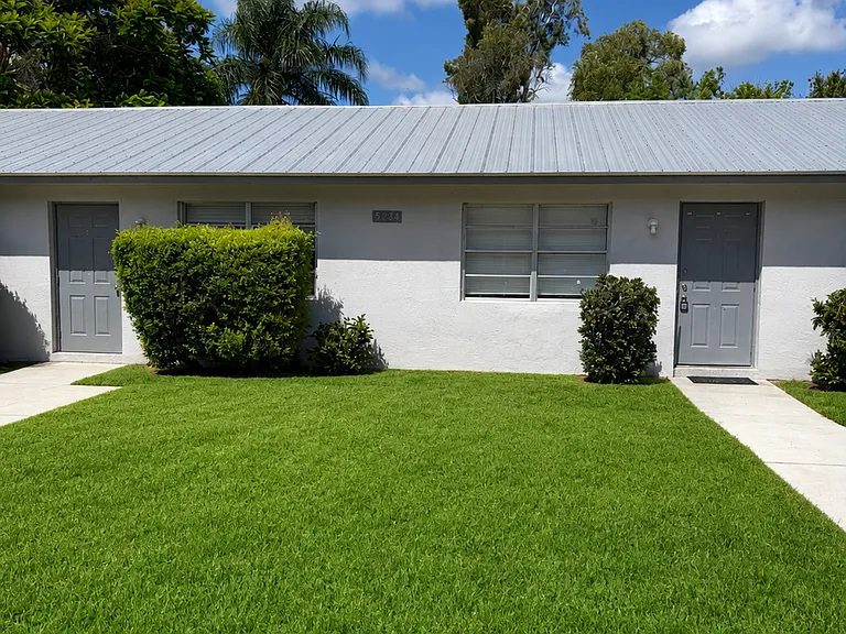 5234 SE Fairlane Ave #B — Photo 1