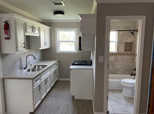 2812 Emancipation Ave #202, Houston, TX 77004