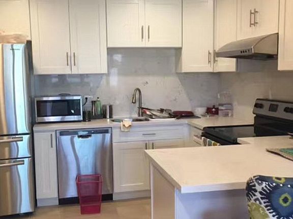 3rd image of 125 N Allen Ave APT 218