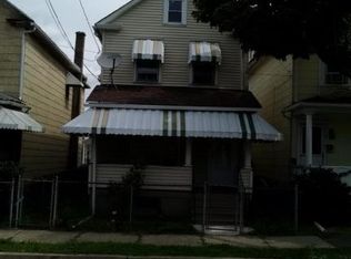 8 Oxford St, Hanover Township, PA 18706