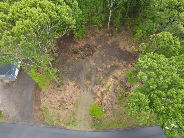 18 Turkeytail Lane, Kittery, ME 03904