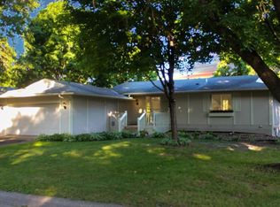 112314 Baxter Ct, Chaska, MN 55318