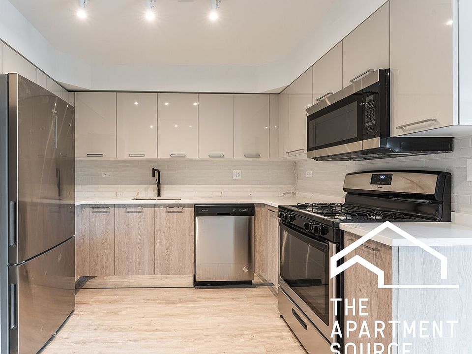 1st image of 7621 N Sheridan Rd APT 1D