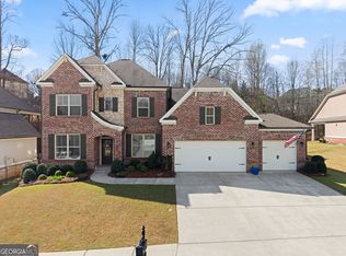 1710 Ashbury Park Dr, Hoschton, GA 30548