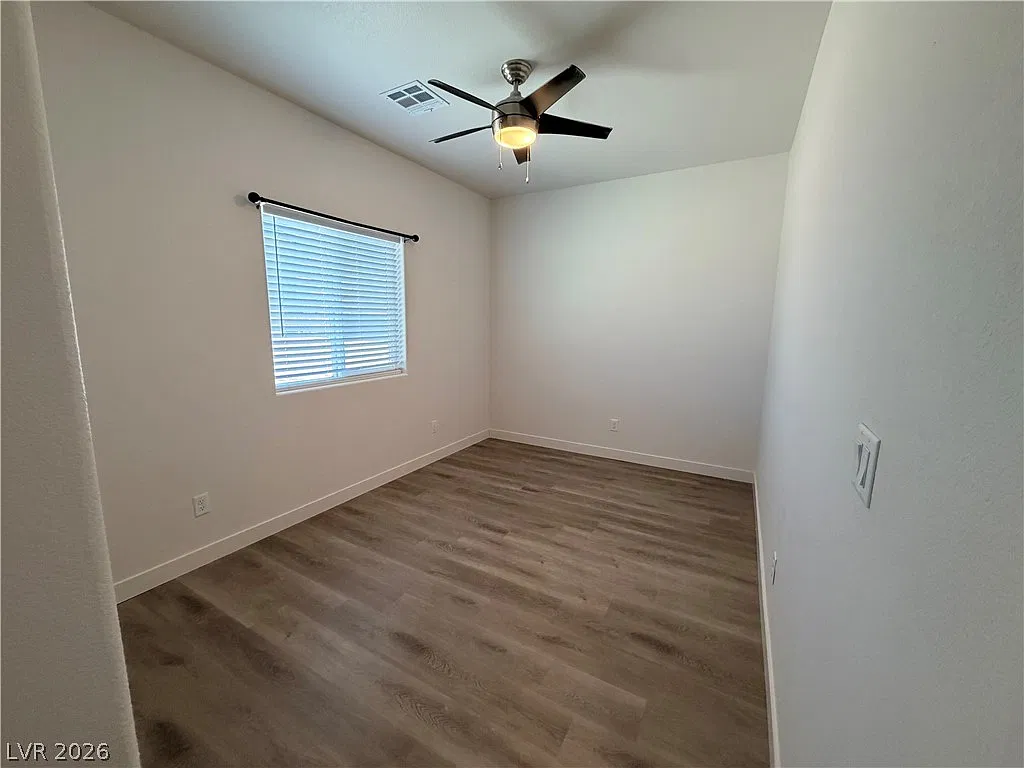 1 bed, 1.0 bath, 288 sqft, $800 — Photo 3