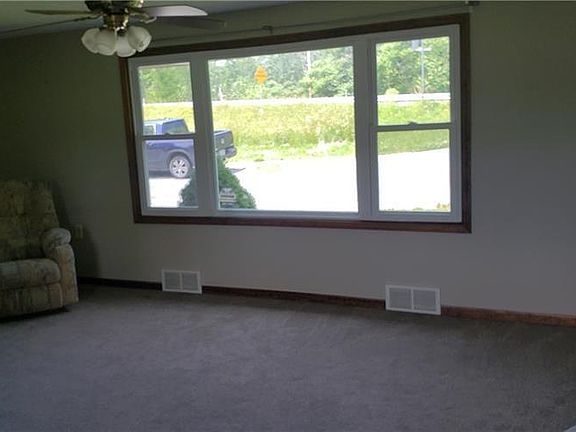 2nd image of 13087 Sanford Rd