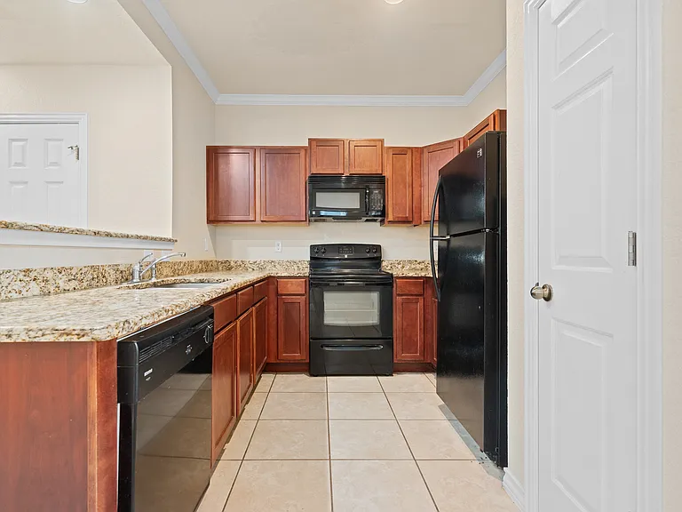 4917 Appleseed Ct — Photo 9