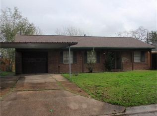 2107 Walnut Ln, Pasadena, TX 77502