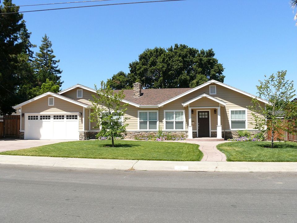 Great Curb Appeal - Amazing Inside too!!!