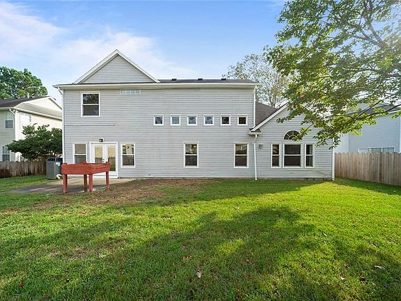 2nd image of 1269 Raynor Dr