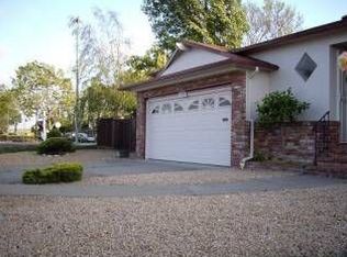 3292 Washington St, Alameda, CA 94501