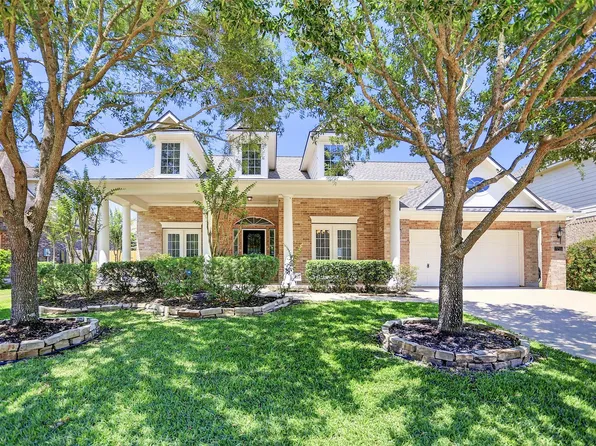 7715 Bayou Green Ln, Sugar Land, TX 77479