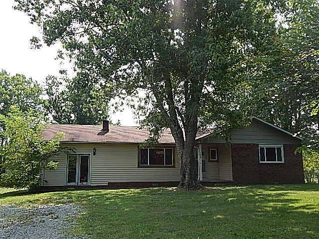 1st image of 707 Iris Ave