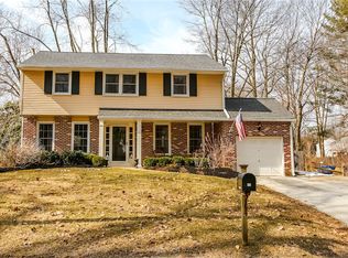 16 Summit Rd, Malvern, PA 19355