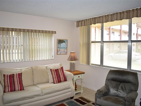 5th image of 9021 Sunrise Lakes Blvd APT 120