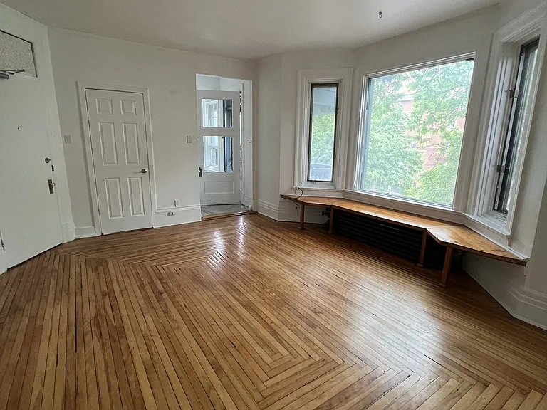 301 Wilbrod St — Photo 17